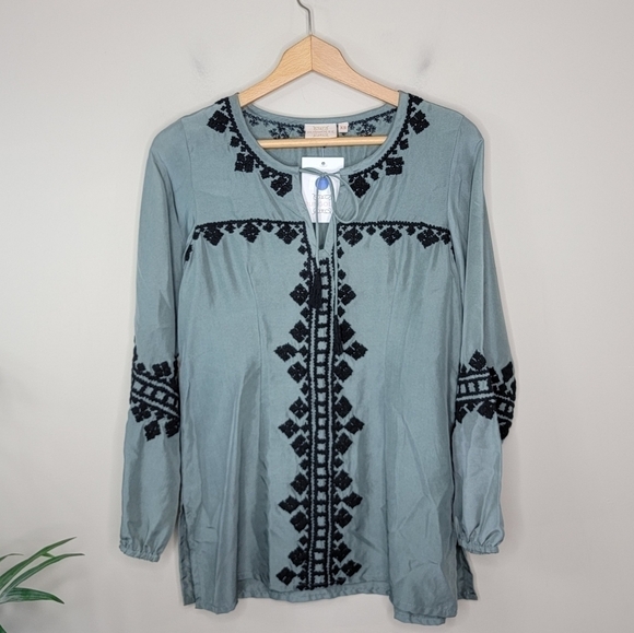 NWT Rungolee | Masaba Gray Black Floral Embroidered Tunic Blouse Size XS - Picture 2 of 7